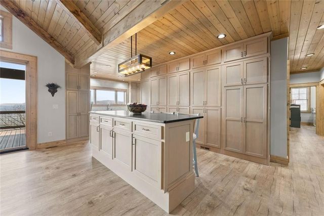 655 Mountainside Drive, Cleveland, GA 30528