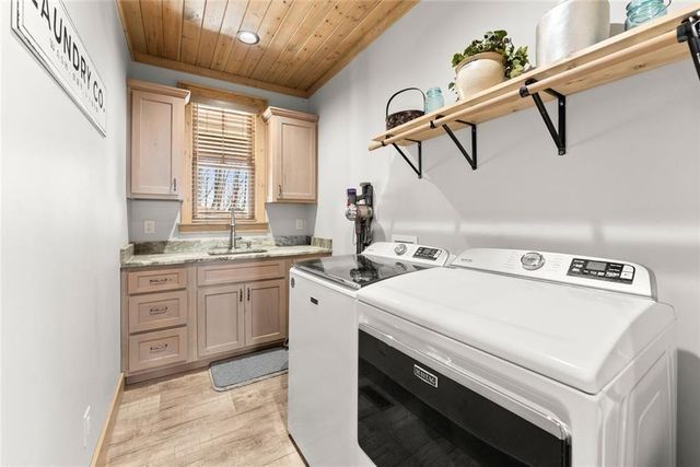 655 Mountainside Drive, Cleveland, GA 30528