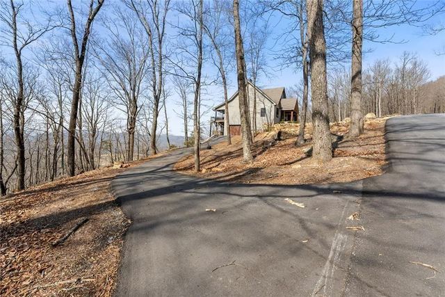 655 Mountainside Drive, Cleveland, GA 30528