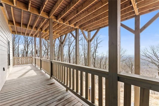 655 Mountainside Drive, Cleveland, GA 30528