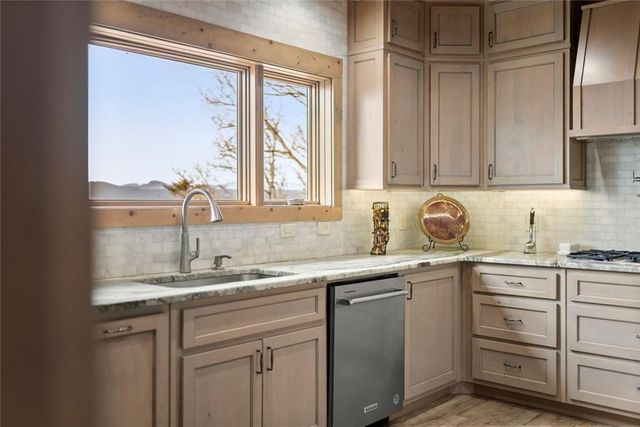 655 Mountainside Drive, Cleveland, GA 30528