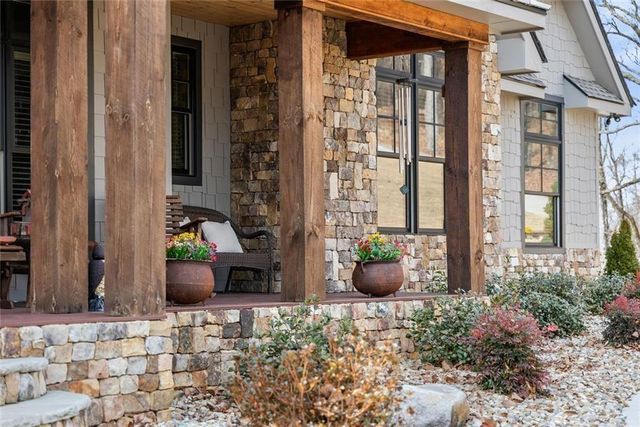 655 Mountainside Drive, Cleveland, GA 30528