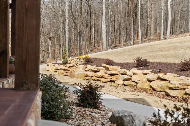 655 Mountainside Drive, Cleveland, GA 30528