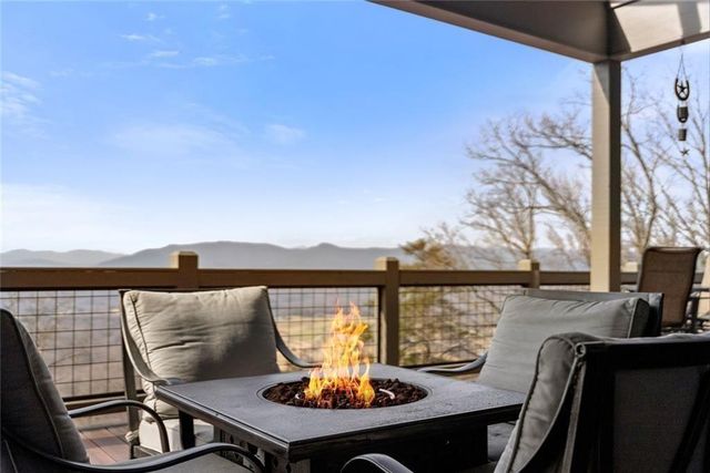 655 Mountainside Drive, Cleveland, GA 30528