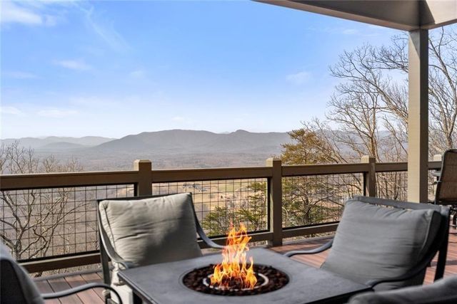 655 Mountainside Drive, Cleveland, GA 30528