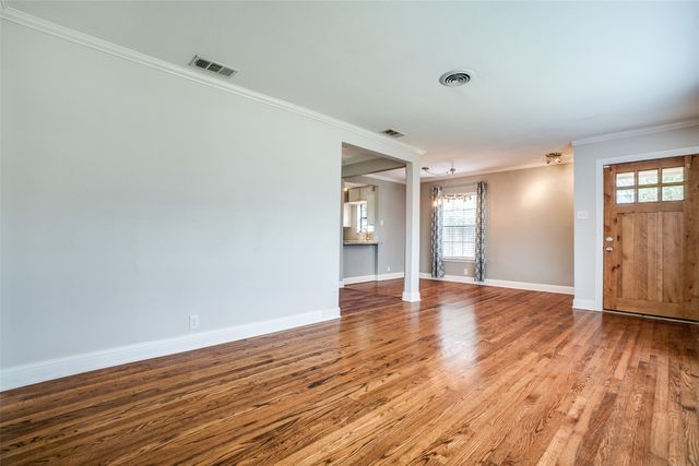 851 Peavy Road, Dallas, TX 75218