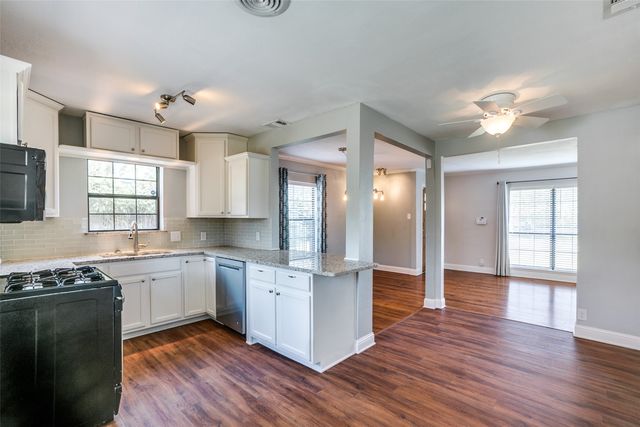 851 Peavy Road, Dallas, TX 75218