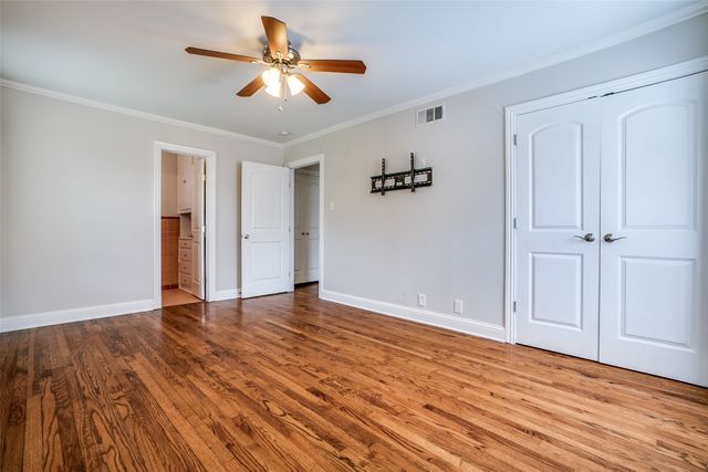 851 Peavy Road, Dallas, TX 75218