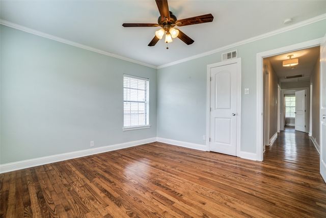 851 Peavy Road, Dallas, TX 75218