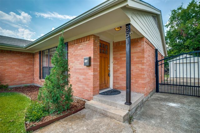 851 Peavy Road, Dallas, TX 75218