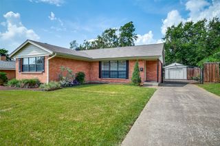 851 Peavy Road, Dallas, TX 75218