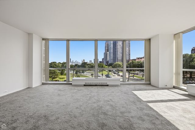 340 W Diversey Parkway 415, Chicago, IL 60657