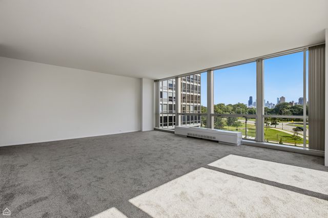340 W Diversey Parkway 415, Chicago, IL 60657