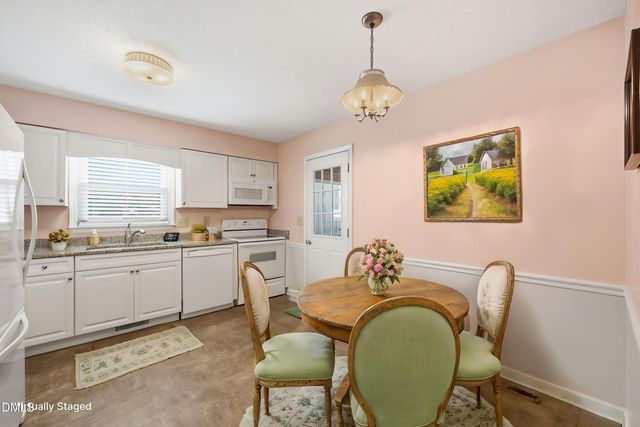 1003 Camelot Lane, Graham, NC 27253