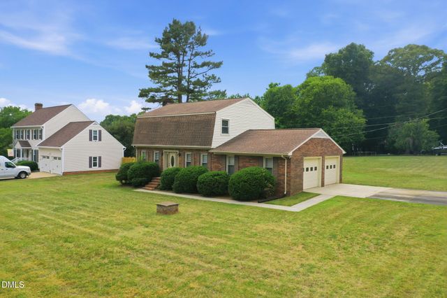 1003 Camelot Lane, Graham, NC 27253