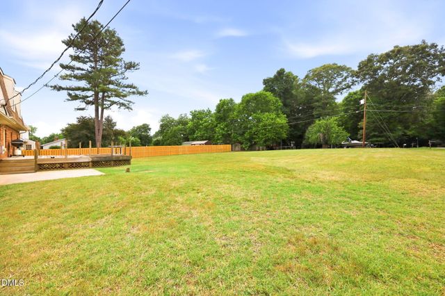1003 Camelot Lane, Graham, NC 27253