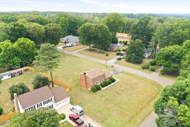 1003 Camelot Lane, Graham, NC 27253