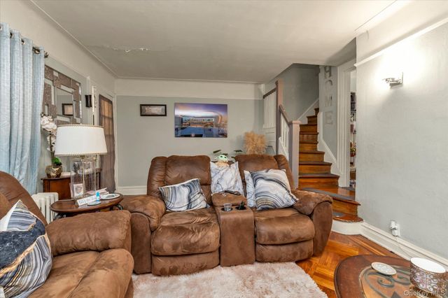 114-21 200th Street, Saint Albans, NY 11412