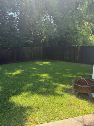 5257 Eastbay Dr, Baton Rouge, LA 70820