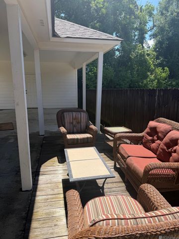 5257 Eastbay Dr, Baton Rouge, LA 70820
