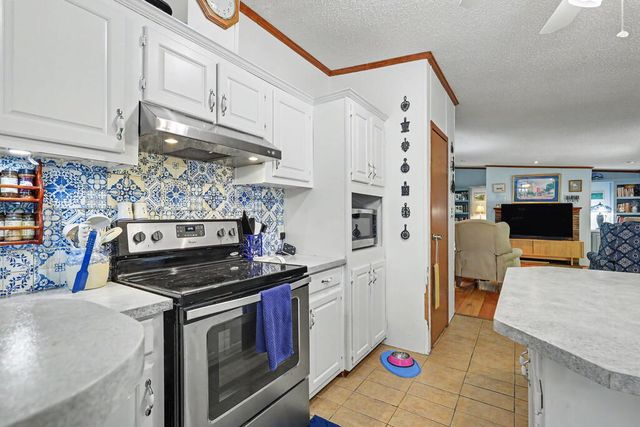636 Blue Ridge Park Drive, Hayesville, NC 28904