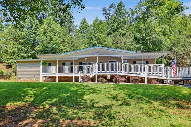 636 Blue Ridge Park Drive, Hayesville, NC 28904