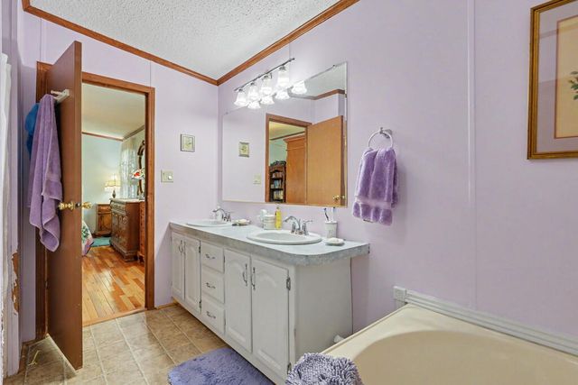 636 Blue Ridge Park Drive, Hayesville, NC 28904