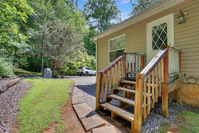 636 Blue Ridge Park Drive, Hayesville, NC 28904