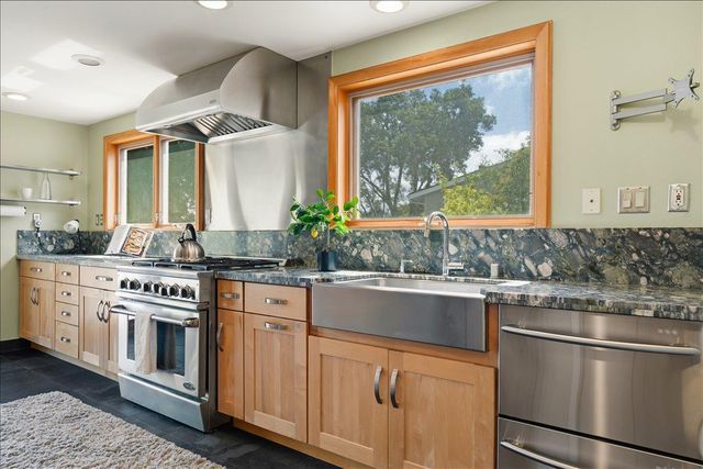 22213 Quinterno Court, Cupertino, CA 95014