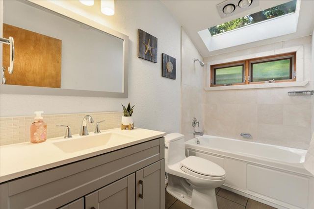 22213 Quinterno Court, Cupertino, CA 95014