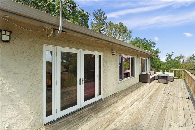 22213 Quinterno Court, Cupertino, CA 95014