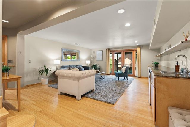 22213 Quinterno Court, Cupertino, CA 95014