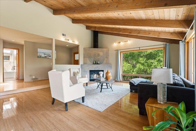 22213 Quinterno Court, Cupertino, CA 95014