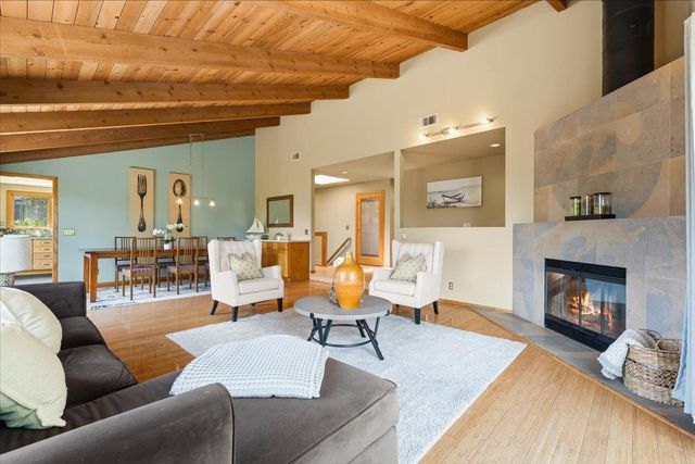 22213 Quinterno Court, Cupertino, CA 95014