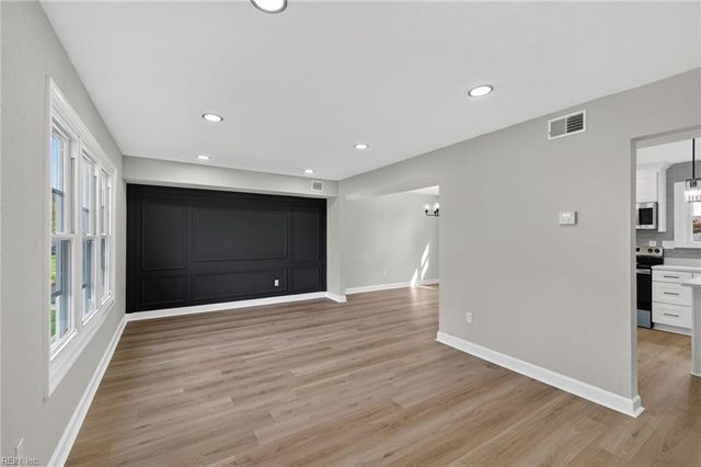 1132 Gladiola Cres CRST, Virginia Beach, VA 23453
