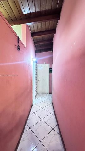 3135 NW 86th St, Miami, FL 33147