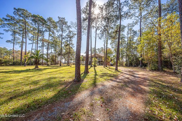 6301 Mary Mahoney Drive, Ocean Springs, MS 39564