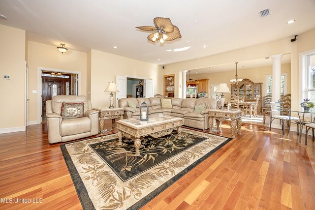 6301 Mary Mahoney Drive, Ocean Springs, MS 39564