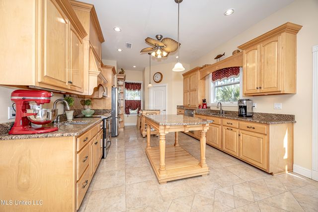 6301 Mary Mahoney Drive, Ocean Springs, MS 39564