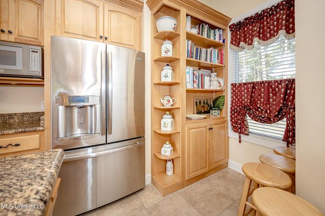 6301 Mary Mahoney Drive, Ocean Springs, MS 39564