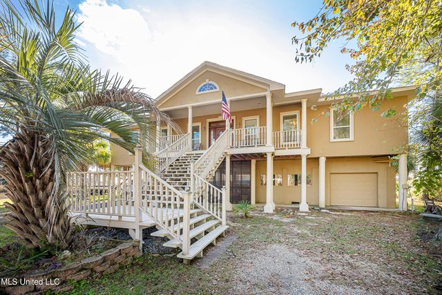 6301 Mary Mahoney Drive, Ocean Springs, MS 39564