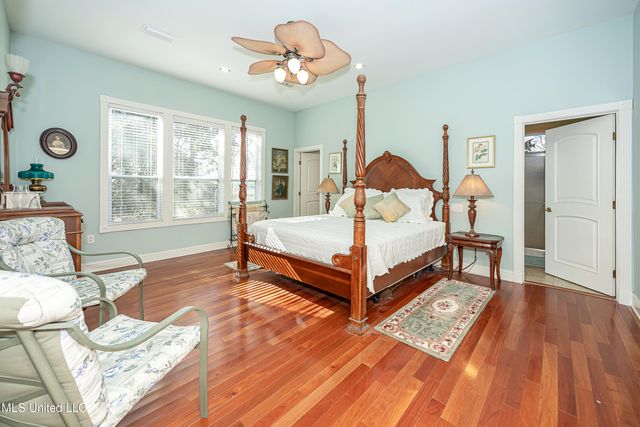 6301 Mary Mahoney Drive, Ocean Springs, MS 39564