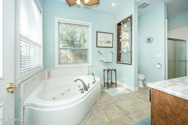 6301 Mary Mahoney Drive, Ocean Springs, MS 39564