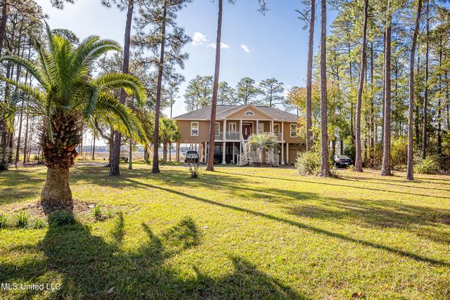 6301 Mary Mahoney Drive, Ocean Springs, MS 39564