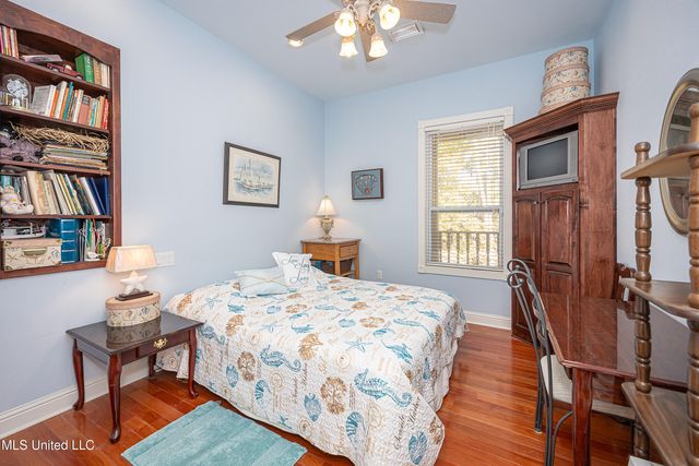 6301 Mary Mahoney Drive, Ocean Springs, MS 39564