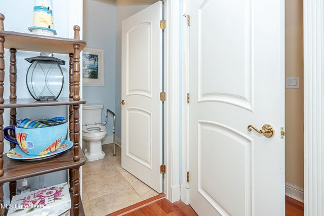 6301 Mary Mahoney Drive, Ocean Springs, MS 39564