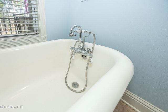 6301 Mary Mahoney Drive, Ocean Springs, MS 39564