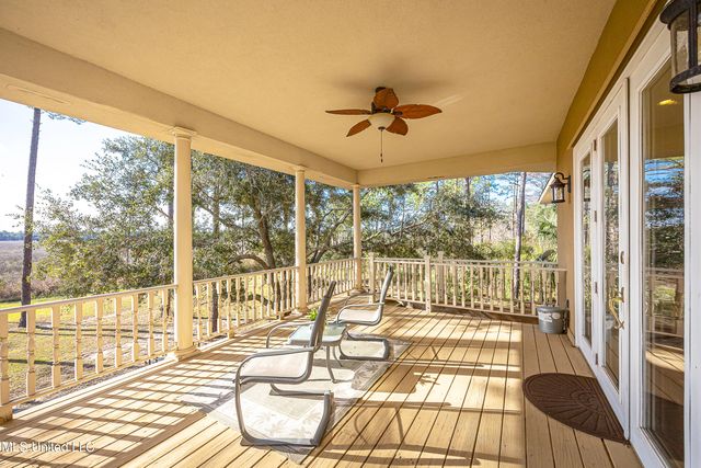 6301 Mary Mahoney Drive, Ocean Springs, MS 39564