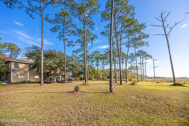 6301 Mary Mahoney Drive, Ocean Springs, MS 39564