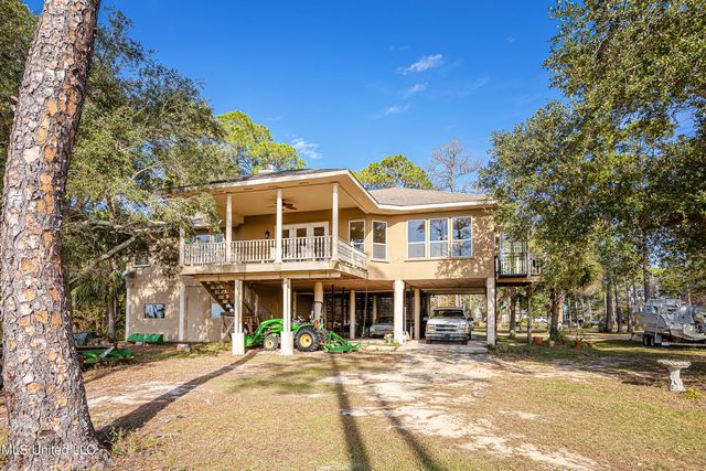 6301 Mary Mahoney Drive, Ocean Springs, MS 39564